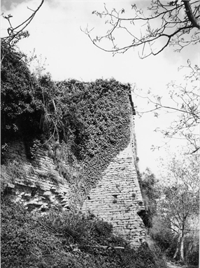 Mura del Castello di Montefalcone Appennino